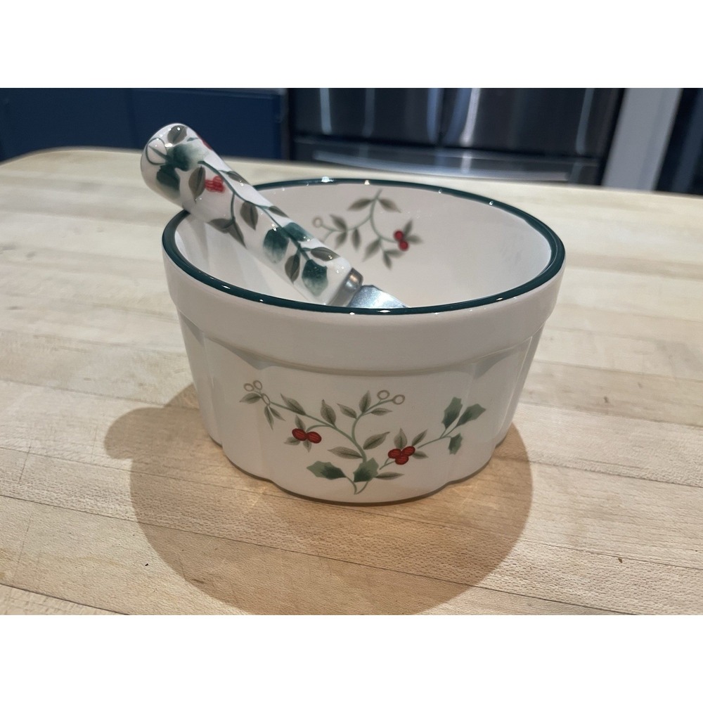 Pfaltzgraff Winterberry Dip Set Bowl And  Cheeseball Spreader Holiday Christmas